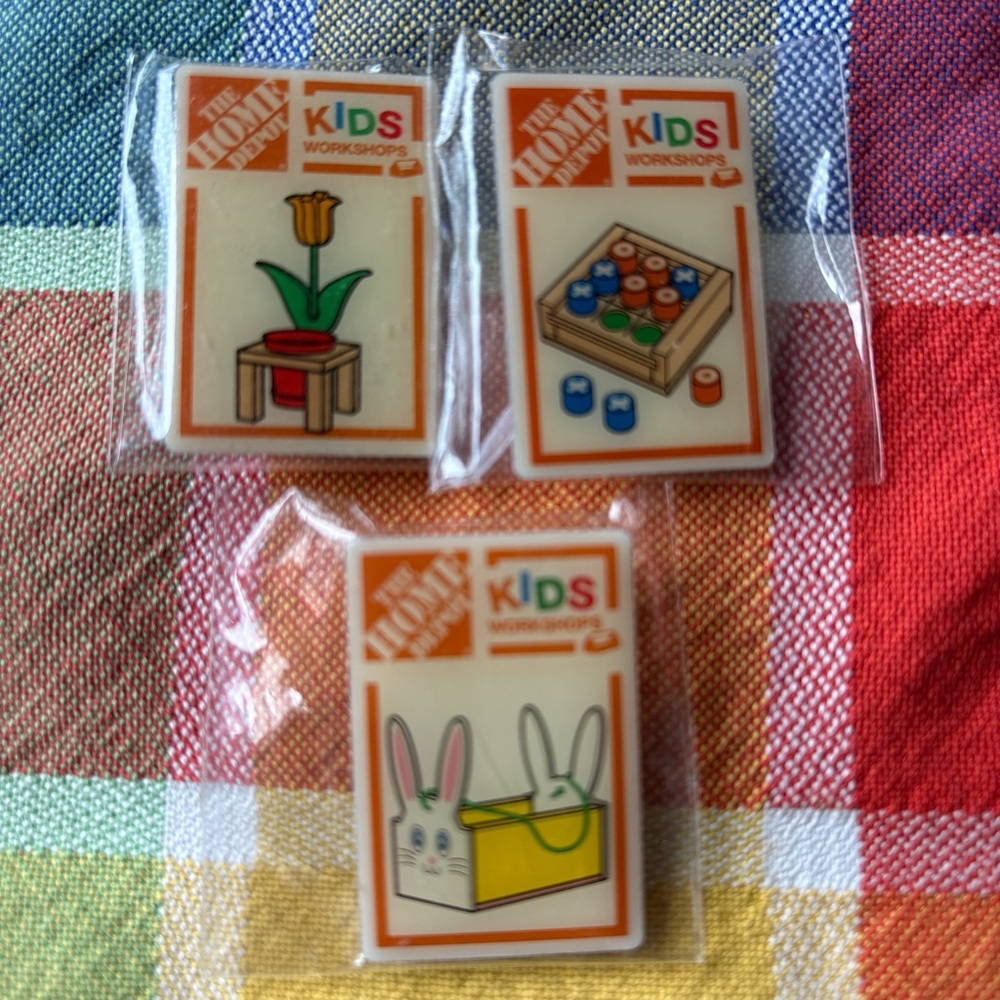🪛🪓🪚 HOME DEPOT VINTAGE PINS 🪚🪓🪛 - Picture 16 of 16